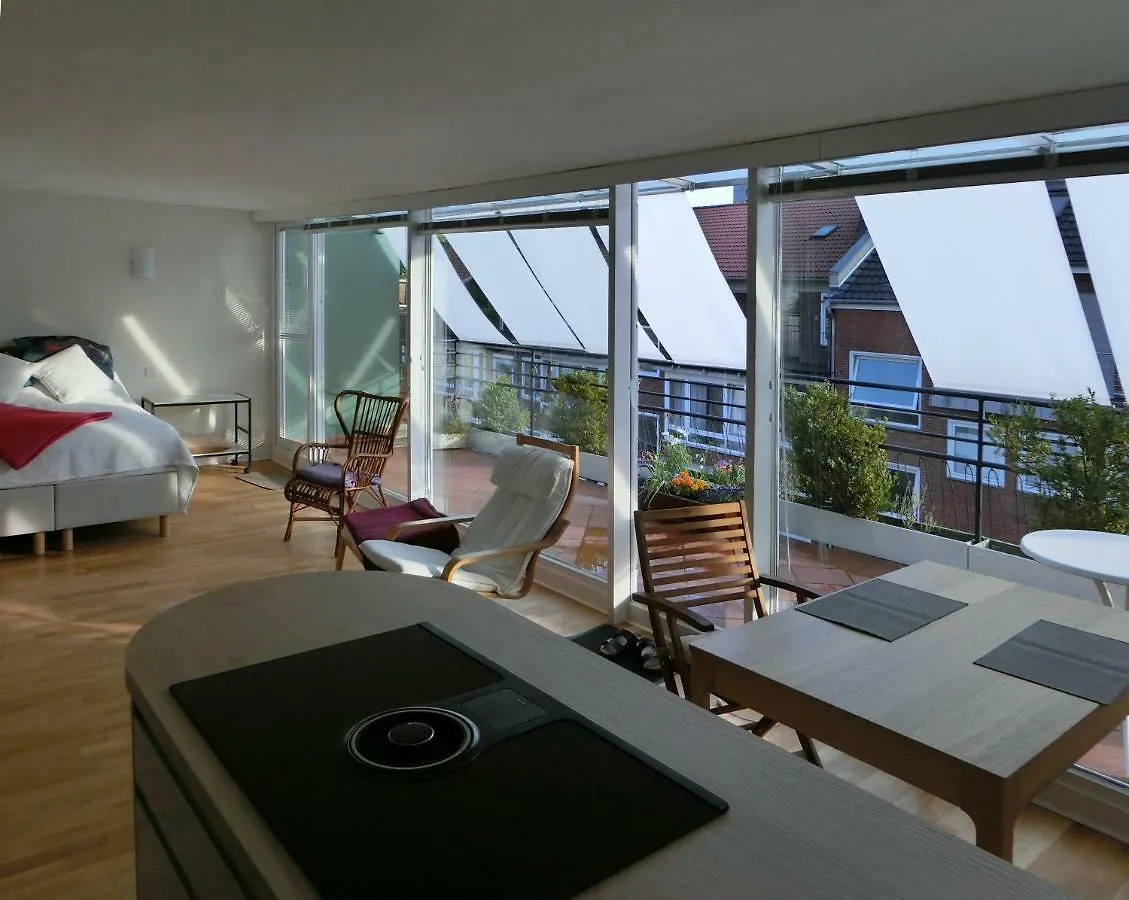 Modernes, Sonniges Appartement Im Herzen Von Duesseldorf Apartment